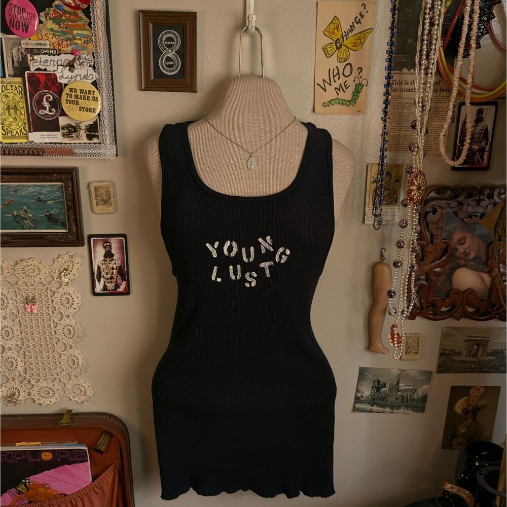 Pink Floyd Graphic Tank Top Women's Large/XL Black Y2K Grunge Punk